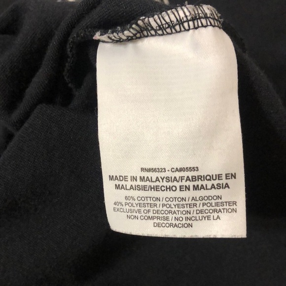 The Nike Tee Women's Black Athletic Cut Graphic Tee size Large - Picture 10 of 10